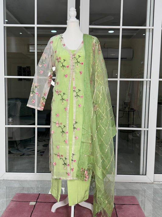 GREEN CREPE STITCHED SUIT WITH ORGANZA JACKET