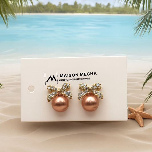 Pearl bow Studs